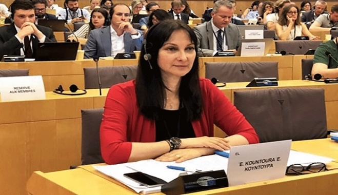 Κουντουρά: “Στήριξη της νησιωτικότητας στην ευρωπαϊκή πολιτική για τις «πράσινες μεταφορές”