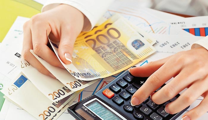 Ερευνα Eurobank: «Καυτός» Ιούλιος για την Ελλάδα - Θα χρειαστούν 7,4 δισ. ευρώ για πληρωμή χρέους