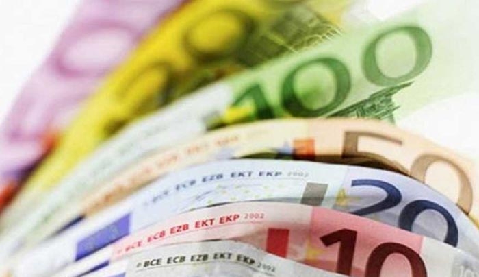 Με ποινικές διώξεις «απειλεί» η κυβέρνηση για τα αδήλωτα κεφάλαια
