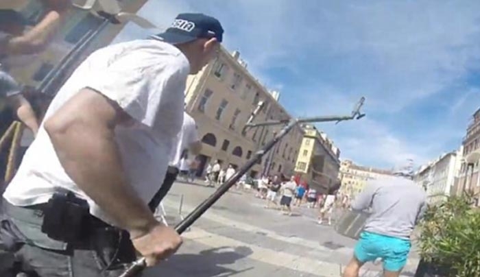 Ρώσοι χούλιγκαν σε κατάσταση αμόκ χτυπούν Άγγλους οπαδούς – Σοκαριστικό ΒΙΝΤΕΟ