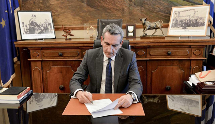 Παρεμβάσεις καθαρισμού του επαρχιακού οδικού δικτύου σε Κάρπαθο και Κάσο, από την Περιφέρεια Νοτίου Αιγαίου.