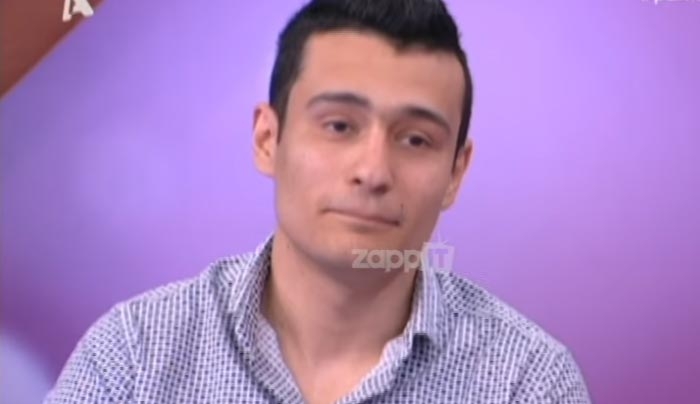 Πάμε Πακέτο: Έπαθε σοκ όταν έβγαλε πιστοποιητικό γέννησης!