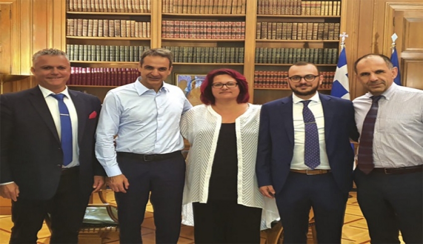 Συνάντηση δημάρχων μικρών νησιών με τον Πρωθυπουργό