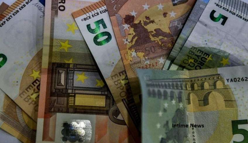 Ελεύθεροι επαγγελματίες: Έρχεται αύξηση στις ασφαλιστικές εισφορές