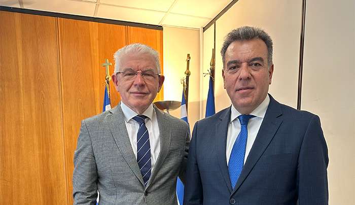 ΜΑΝΟΣ ΚΟΝΣΟΛΑΣ:  «Ξεκινά η καταβολή αποζημιώσεων στους αγρότες της Νότιας Ρόδου που υπέστησαν ζημιές από τις πυρκαγιές»