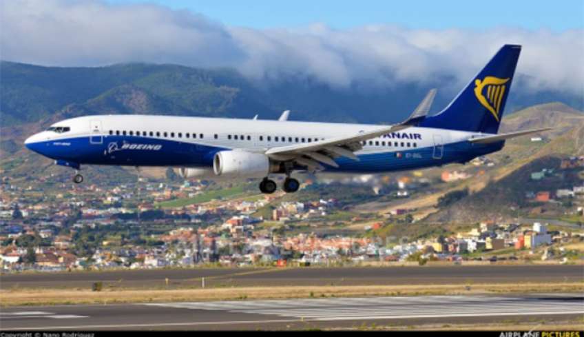 Ryanair | Πρόστιμο 3.230 ευρώ σε επιβάτη της για αναστάτωση πτήσης