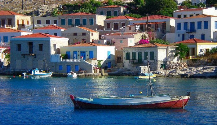 Η Αυστρία παροτρύνει τους πολίτες της να ταξιδέψουν στα ελληνικά νησιά
