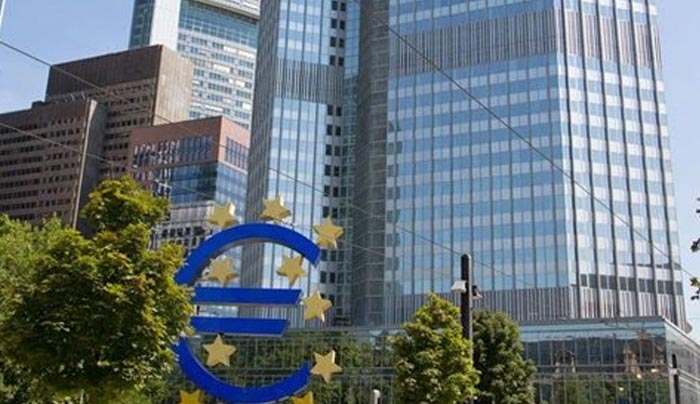 EKT: Έχουν μπει οι βάσεις για τη σταδιακή χαλάρωση των capital controls
