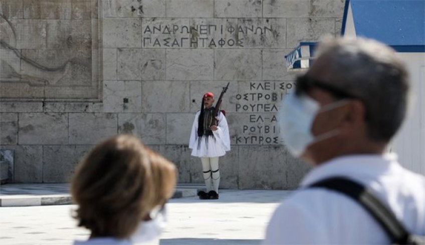 Κορονοϊός: Για την ώρα η Ελλάδα δείχνει αντοχές. Πώς δεν θα γίνουμε Ιταλία