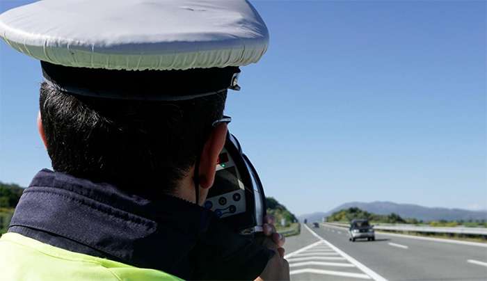 Τέλος στην υπερβολική ταχύτητα -Κατάσχεση για όσους βυθίζουν το πόδι τους στο γκάζι