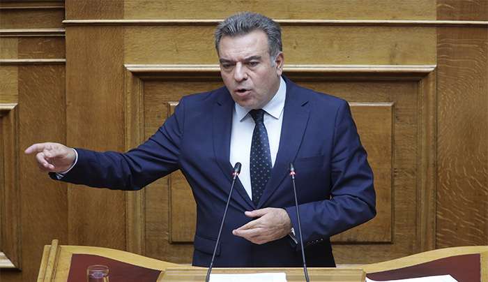 ΜΑΝΟΣ ΚΟΝΣΟΛΑΣ: «Να δοθεί παράταση στην κατάθεση συμπληρωματικών εγγράφων σε Κάρπαθο και Κάσο αφού δεν λειτουργεί το υποθηκοφυλακείο εδώ και ένα μήνα. Να μην αδικηθούν οι πολίτες στα δύο αυτά νησιά»