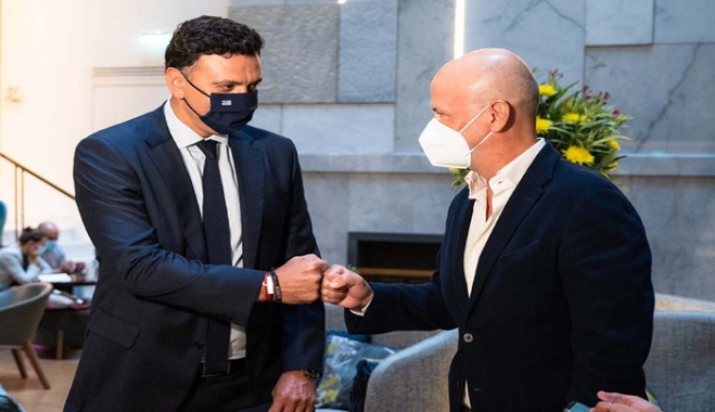 Κικίλιας: Να ξαναβάλουμε την ατμομηχανή του τουρισμού σε ράγες – Συνάντηση με ΣΕΤΕ