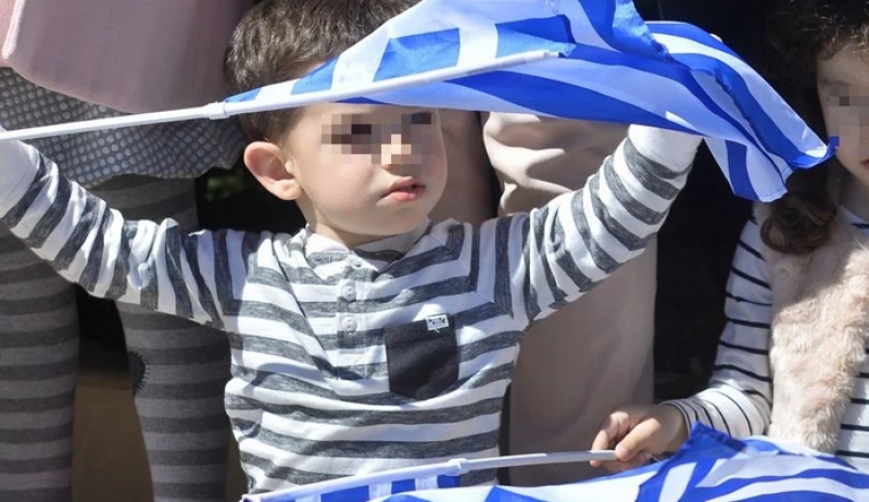 ΑΝΑΛΥΤΙΚΑ ΠΑΡΑΔΕΙΓΜΑΤΑ: Οικογενειακά επιδόματα: Ποιες οικογένειες κερδίζουν και ποιες χάνουν