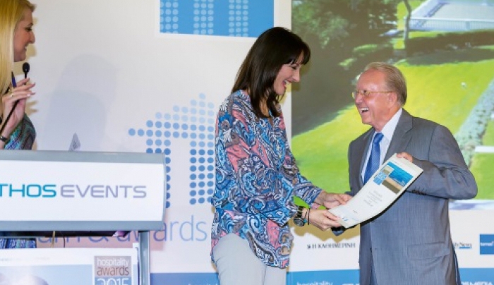 40 χρόνια Grecotel με χρυσά βραβεία και τιμές στον ιδρυτή Νίκο Δασκαλαντωνάκη