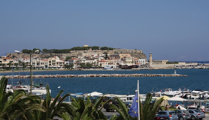 Ρέθυμνο: Ξεβράστηκε ανθρώπινος σκελετός στην παραλία του Πλατανιά