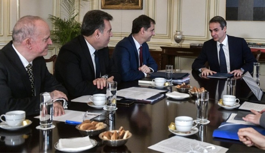 Στο Μαξίμου ο Μ. Κόνσολας για αξιολόγηση από τον πρωθυπουργό του έργου στο υπουργείο Τουρισμού