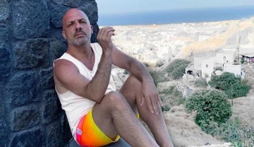 Νίκος Μουτσινάς: Αποκάλυψε για πρώτη φορά ότι έχει σχέση - το κρυφό τατουάζ