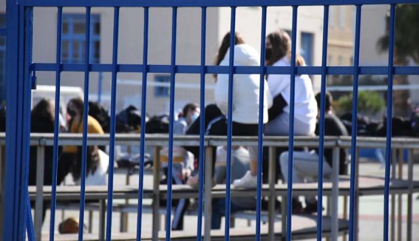 Ξύλο μεταξύ μαθητριών σε ΕΠΑΛ με 16χρονη στο νοσοκομείο
