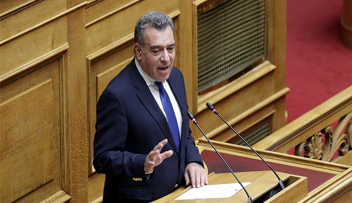 ΜΑΝΟΣ ΚΟΝΣΟΛΑΣ:  «Παρατείνονται οι συμβάσεις γιατρών του ΕΣΥ στα νησιά που έχουν συμπληρώσει το 67ο έτος της ηλικίας τους»