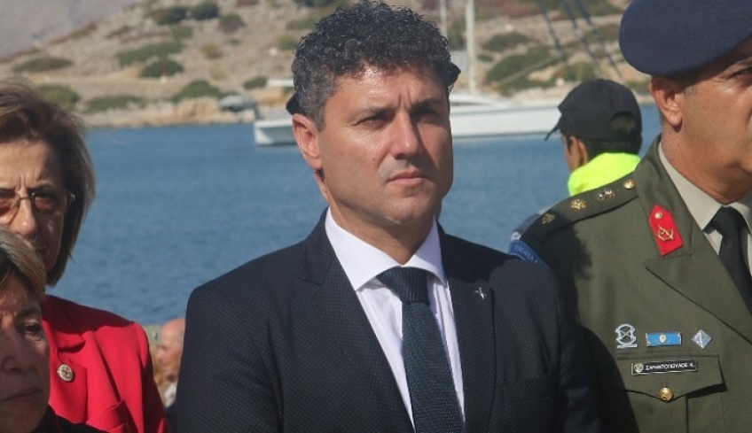 Ο Τσίπρας επικαλέστηκε τον δήμαρχο Σύμης στη Βουλή