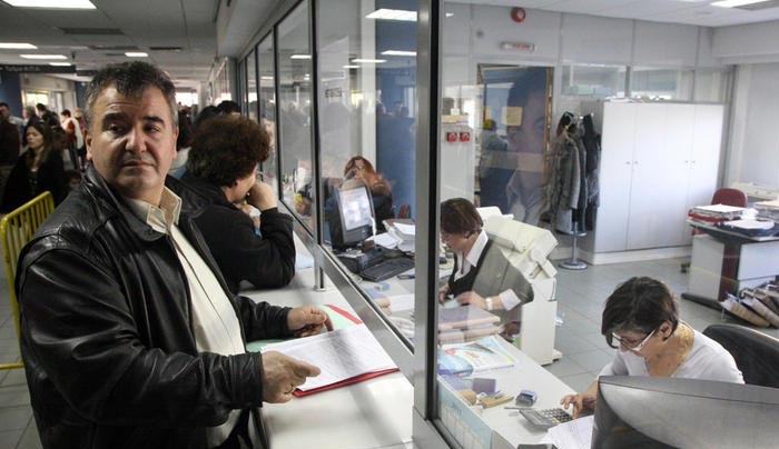Χωρίς ανάσα : Η Εφορία στο "κυνήγι" για φόρους 12 δισ. μέσα σε δύο μήνες!