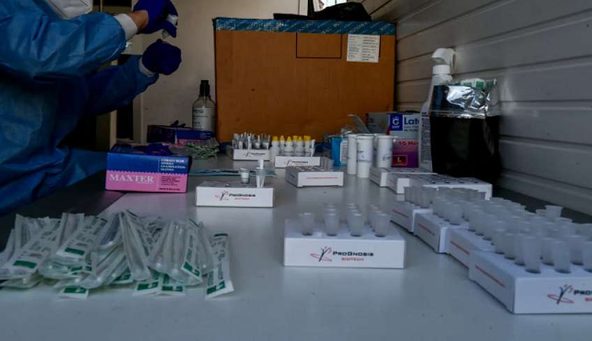 Τι ισχύει με τα rapid test των ανεμβολίαστων εργαζόμενων
