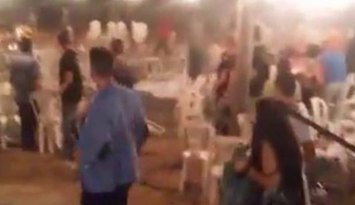 Τρόμος σε πανηγύρι –Έπεσε με το αμάξι του πάνω στον κόσμο - ΒΙΝΤΕΟ