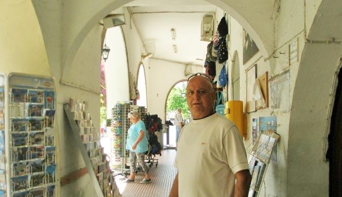 Στον φίλο Γιώργο, γράφει ο Βασίλης Πης
