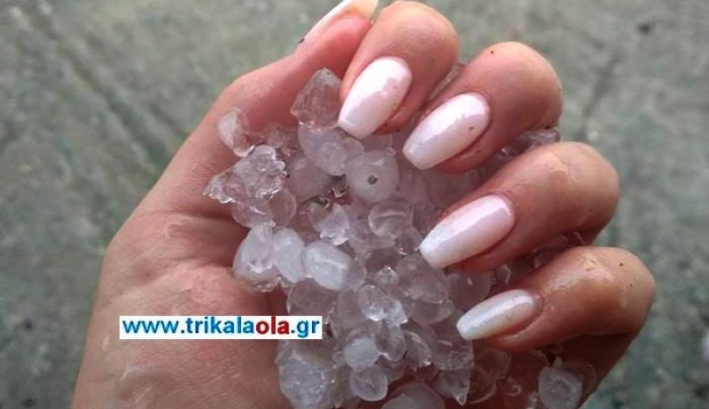 Χαλασμός στα Τρίκαλα από το καταστροφικό μπουρίνι με ισχυρή χαλαζόπτωση - ΒΙΝΤΕΟ