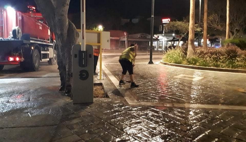 Eκτεταμένοι καθαρισμοί σε πλατείες και πεζόδρομους της Κω (φωτό)