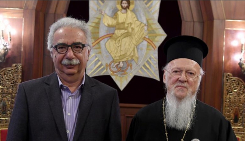 Εσπευσμένα στο Φανάρι ο Γαβρόγλου – Εξηγήσεις για τη συμφωνία Τσίπρα-Ιερώνυμου ζητά ο Βαρθολομαίος