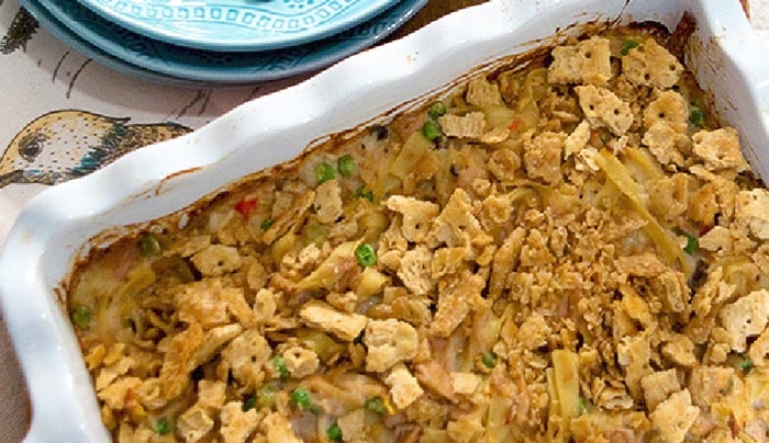 Noodles με τόνο και λαχανικά