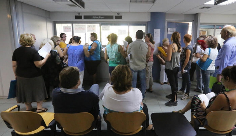 Νέο ρεκόρ: Υπό αναγκαστικά μέτρα 1,17 εκατομμύρια Έλληνες