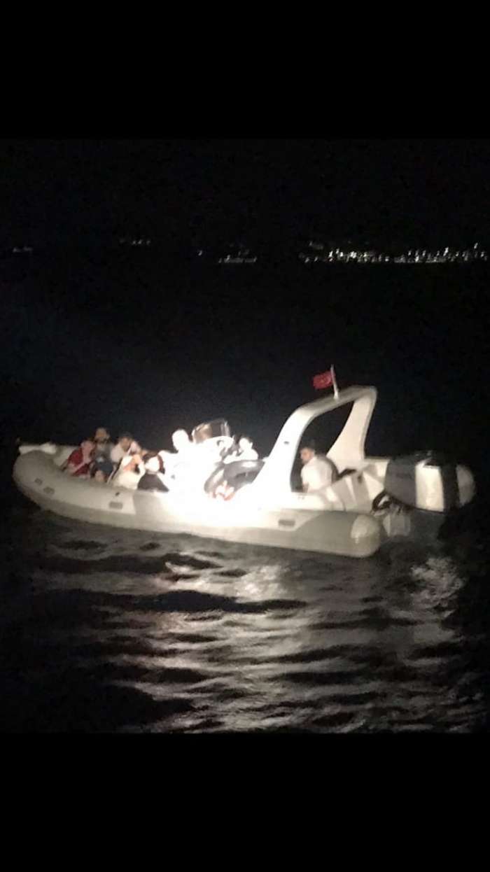 Εντοπισμός 17 ατόμων και σύλληψη των δύο διακινητών τους στο Φαληράκι