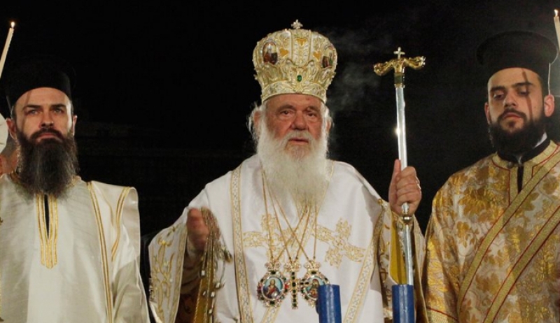 Σταμάτησε το Χριστός Ανέστη ο ίδιος ο Ιερώνυμος και τραγούδησε τον Εθνικό Ύμνο