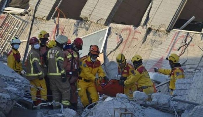 Σεισμός Ταϊβάν: Σαν από θαύμα 8χρονο κοριτσάκι ανασύρθηκε ζωντανό έπειτα από 60 ώρες (βίντεο)