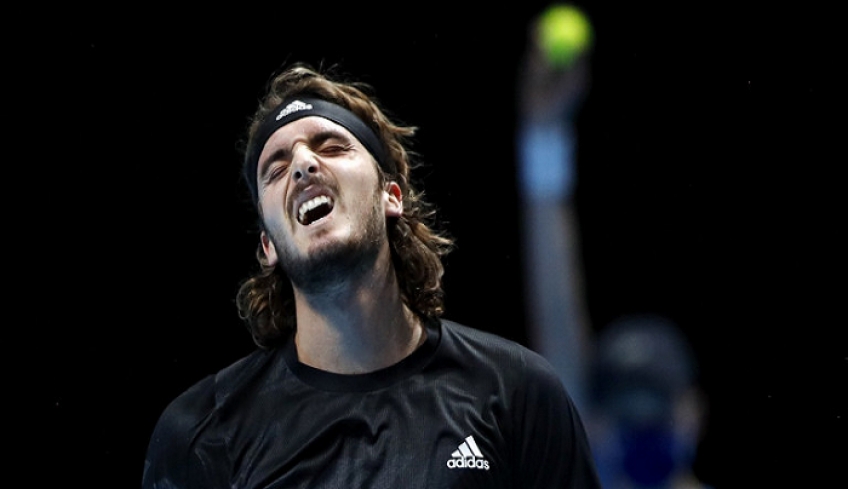 ATP Finals: Δεν θα υπερασπιστεί τον τίτλο του ο Τσιτσιπάς -Ο Ναδάλ κέρδισε με 2-1 και προκρίθηκε στα ημιτελικά