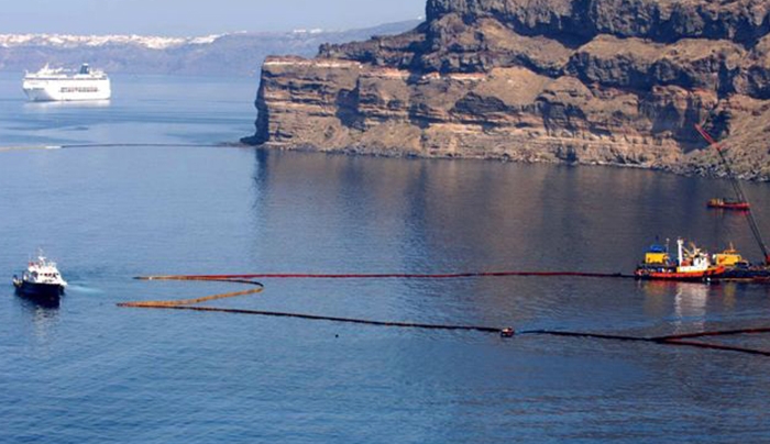 Σαντορίνη: 8 χρόνια από τη βύθιση του Sea Diamond