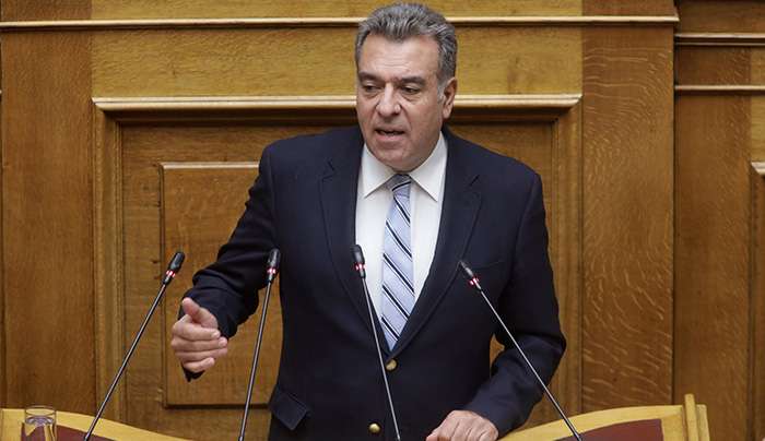 ΜΑΝΟΣ ΚΟΝΣΟΛΑΣ: «Να ασφαλίζονται στον ΕΦΚΑ οι αλλοδαποί ναυτικοί τρίτων χωρών στα επαγγελματικά σκάφη αναψυχής για να μη χάνονται δημόσια έσοδα»