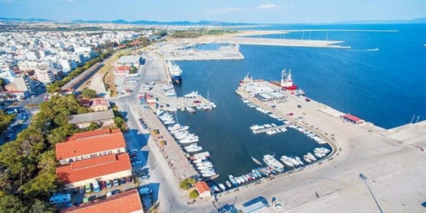 Προς πώληση μετοχών στα λιμάνια προσανατολίζεται η κυβέρνηση