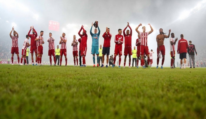 «Κόκκινο» το ντέρμπι: Ολυμπιακός-ΑΕΚ 2-0 [βίντεο]