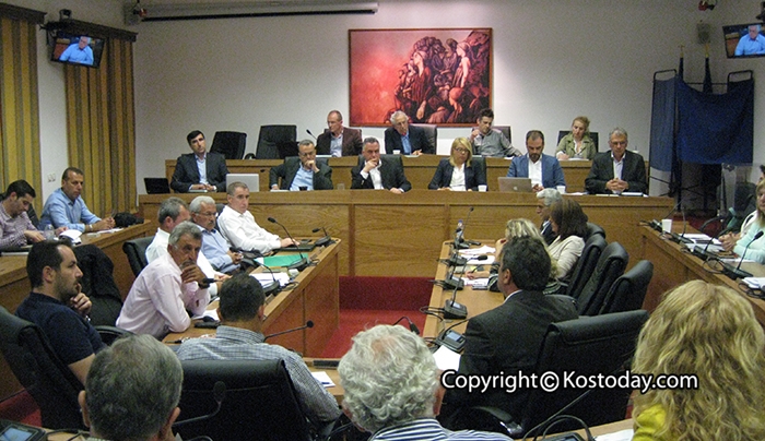 ΈΣΚΑΣΕ ΒΟΜΒΑ στο χθεσινό Δ.Σ για το μοντέλο του ΔΗΡΑΣ &amp; τα χρέη της ΕΔΗΚ (φωτο- βίντεο)