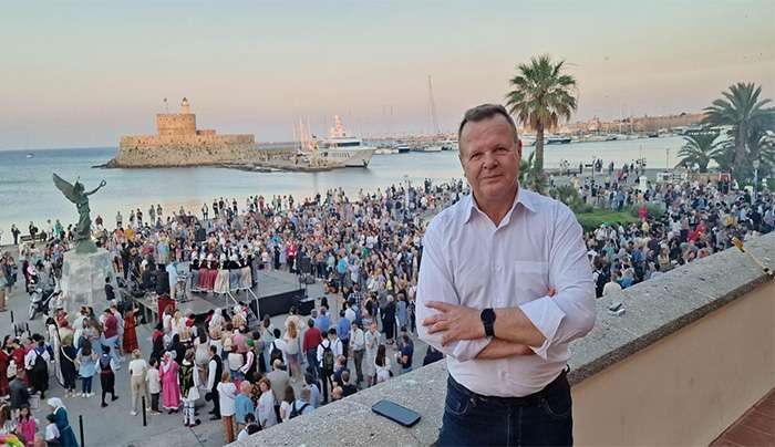  Αναβίωση νησιώτικου πανηγυριού από πολιτιστικούς συλλόγους που συμμετείχαν εθελοντικά, στο πλαίσιο παγκόσμιου συνεδρίου που φιλοξενούσε η Ρόδος (Ιούνιος 2023)