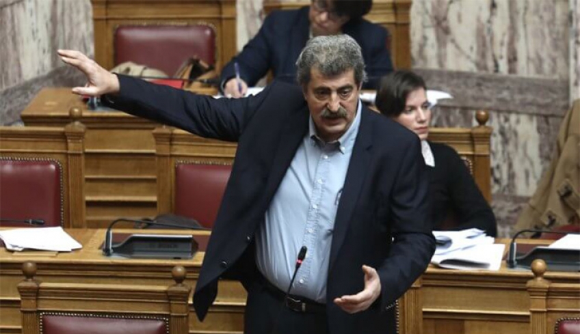 Ψήφος εμπιστοσύνης: Επεισόδιο μεταξύ Μητσοτάκη και Πολάκη στην Βουλή