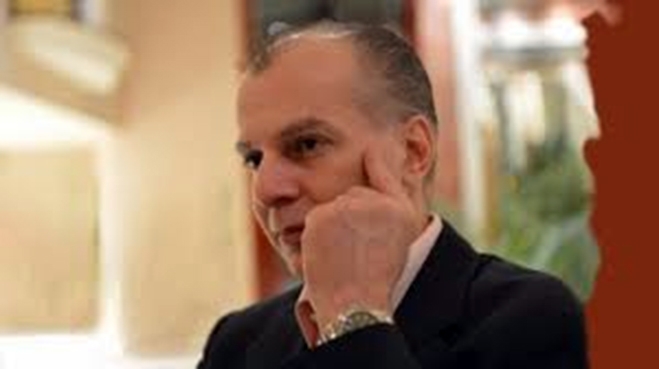 Απάντηση Καμπουράκη στον πρόεδρο του Μουσείου Ν. Φρόνα