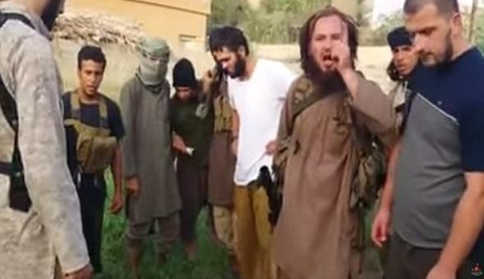 Σοκ – Τζιχαντιστές εκτελούν άνδρα με μπαζούκα – ΒΙΝΤΕΟ