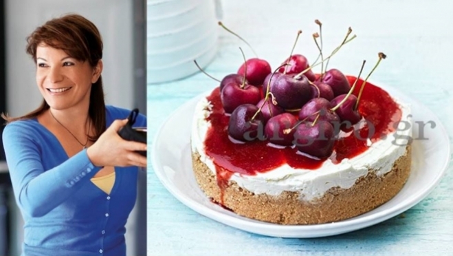 Η Αργυρώ φτιάχνει εύκολο cheesecake ψυγείου με καλοκαιρινά φρούτα