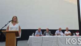 Ιστορική μνήμη και συγκίνηση στον «Ορφέα» με την παρουσίαση του βιβλίου του Α. Χατζημιχαήλ και βραβεύσεις δημάρχων και αντιδημάρχων