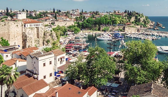 Η Αττάλεια ξεπέρασε τη Μαγιόρκα !!! | Ρόδος και Κρήτη παραμένουν «ψηλά»