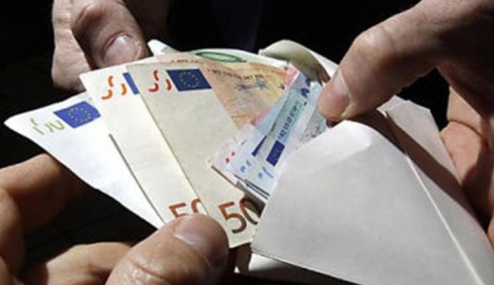 Συνελήφθησαν εχθές για δωροληψία κατά συναυτουργία και εξακολούθηση δύο Επόπτες Δημόσιας Υγείας